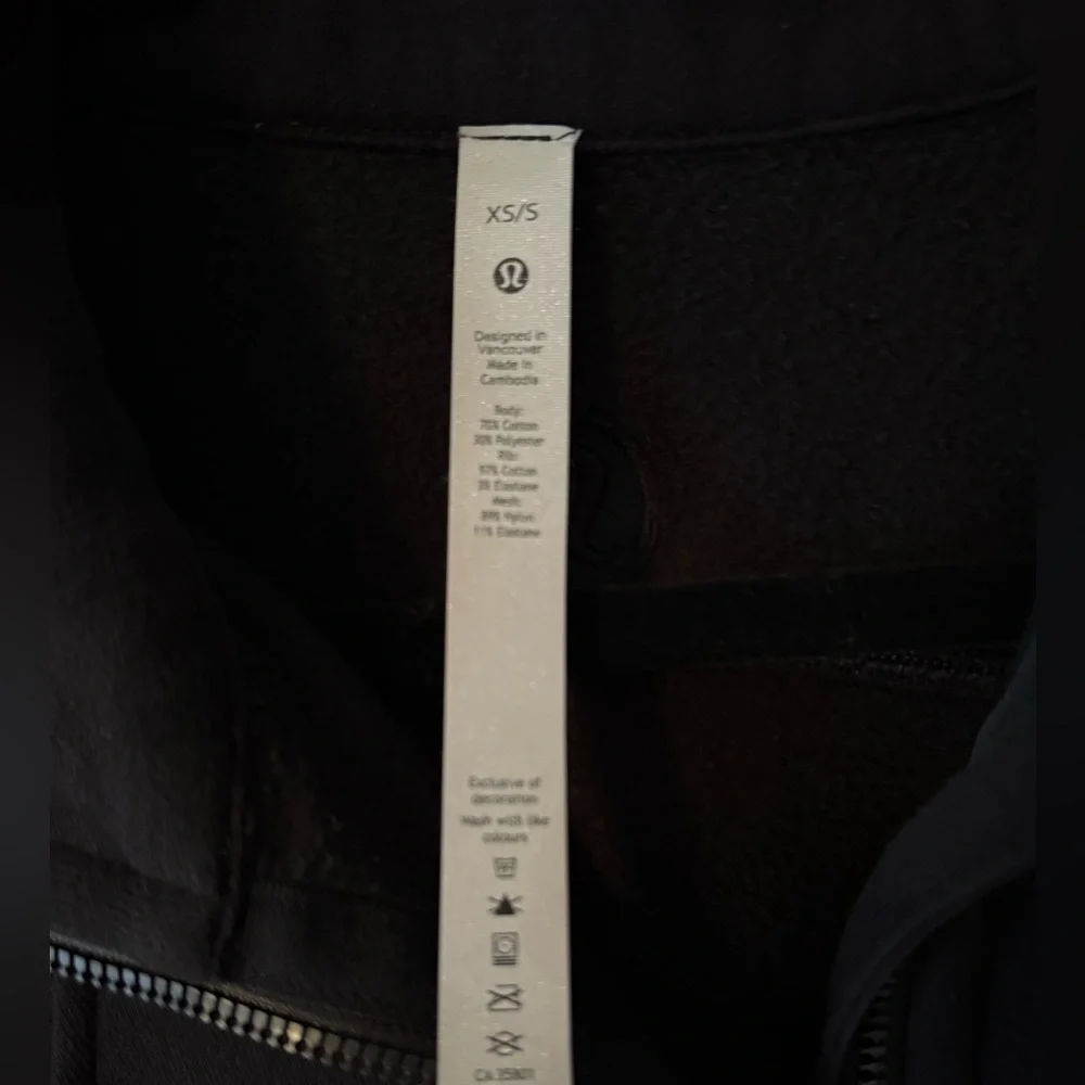 lululemon scuba funnel neck cropped half zip sweater - Picture 7 of 7